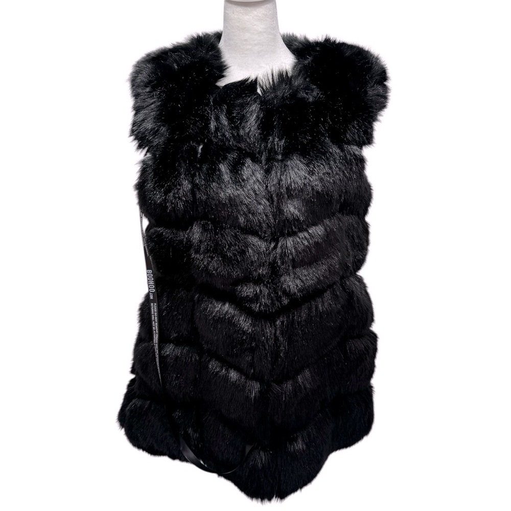Black Faux Fur Vest by Boohoo Quilted Hook & Eye Closure Glam Mobwife City Chic